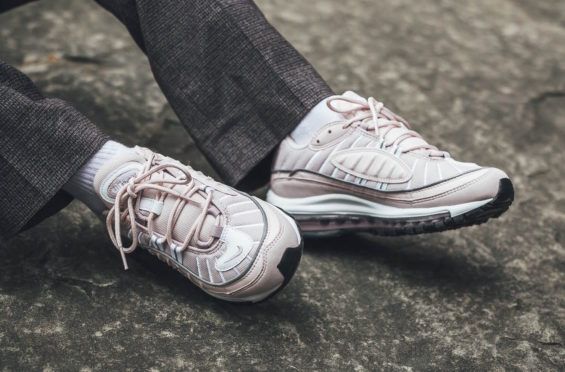 air max 98 barely rose on feet